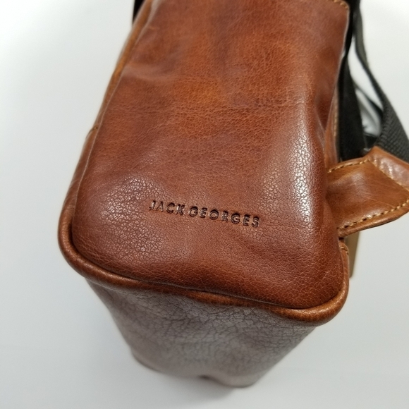 JACK GEORGES Voyager Convertable Crossbody/Backpack - Picture 8 of 12